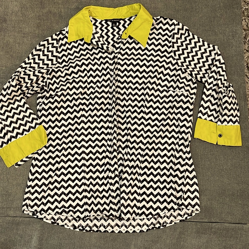 Zac & Rachel button up cotton-spandex size XL white with black zigzag 24-148